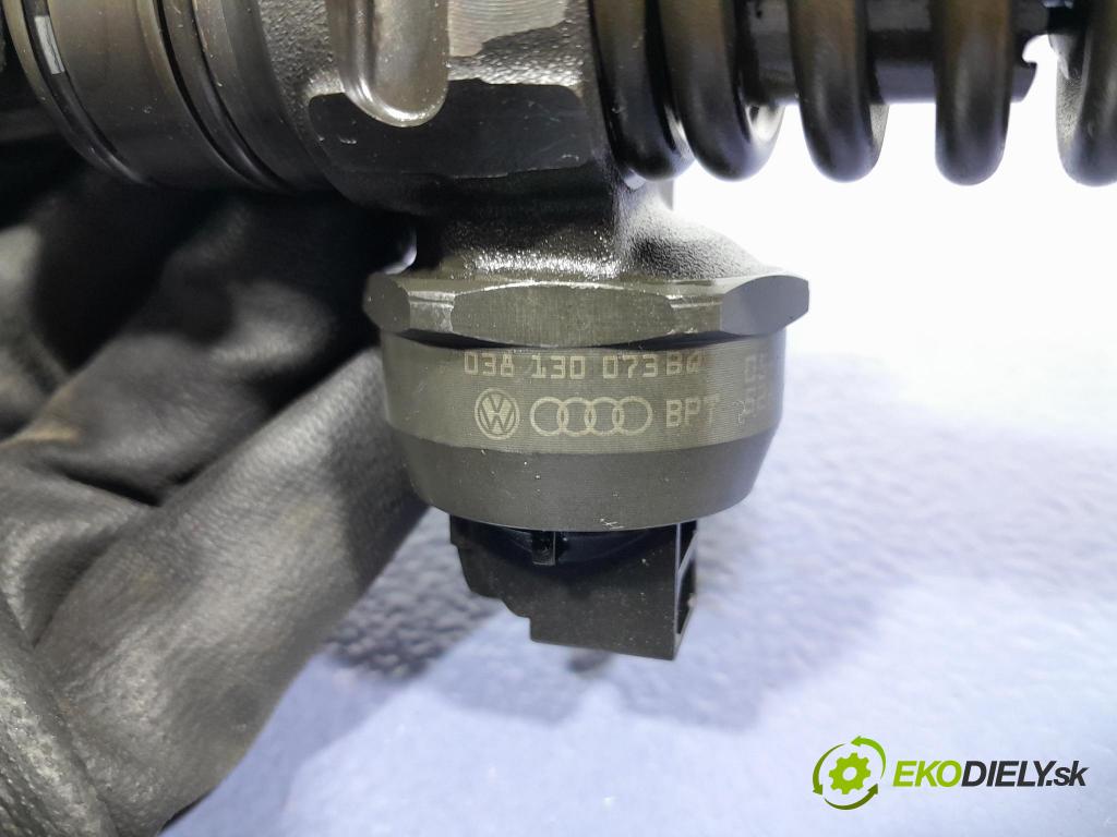 Vw Passat 2006 vstřikovač 038130073BQ