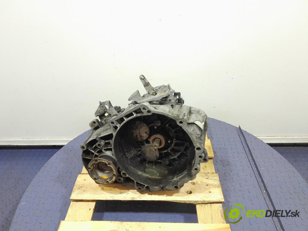 Vw Passat 2006 prevodovka Manualna JLU