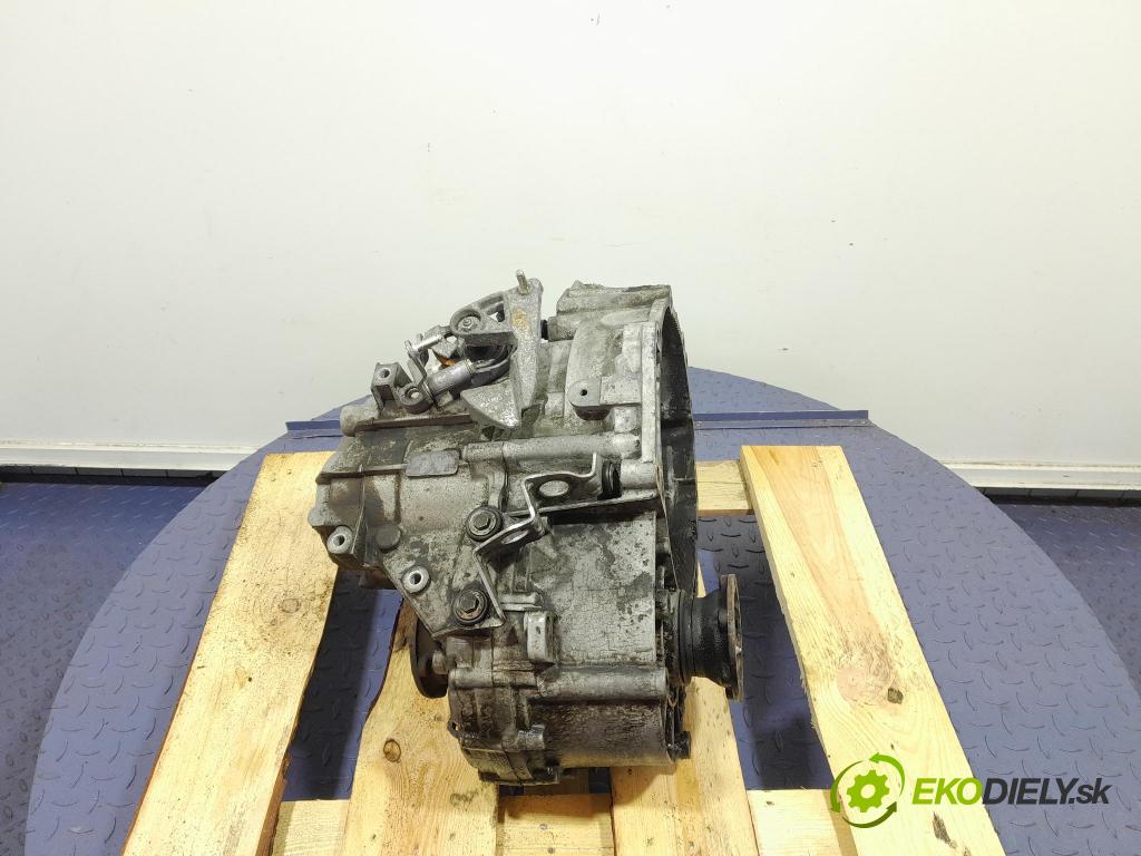 Vw Passat 2006 prevodovka Manualna JLU