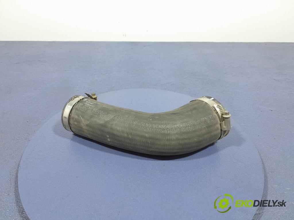 Porsche Cayman 2016 rúrka Vzduch: 982129498D