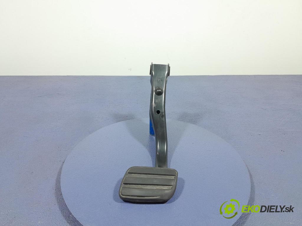 Porsche Cayman 2016 pedále 99142314120