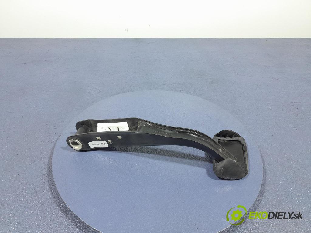 Porsche Cayman 2016 pedále 99142314120