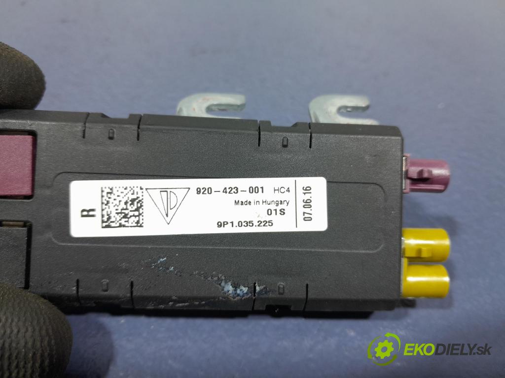 Porsche Cayman 2016 Zesilovač: 920423001