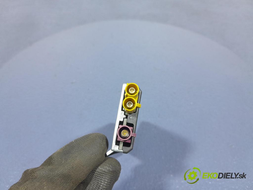 Porsche Cayman 2016 Zesilovač: 920423001