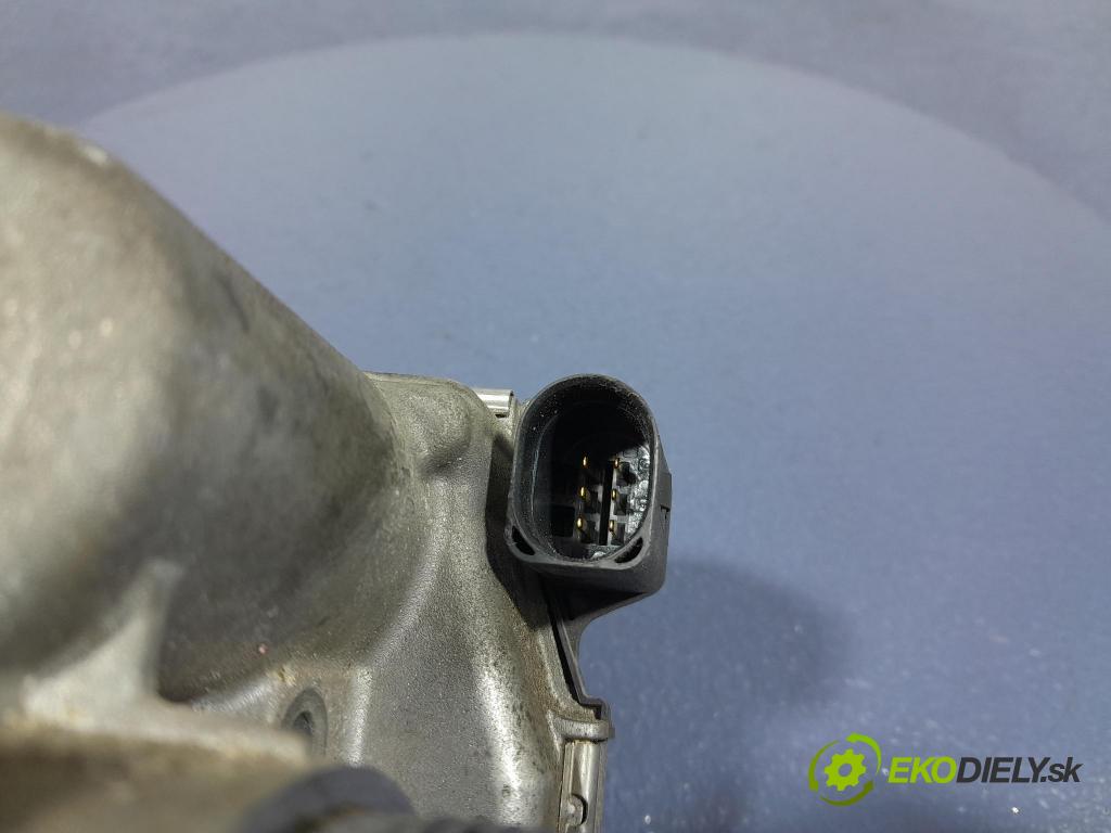 Porsche Cayman 2016 škrticí klapka 06K133062M