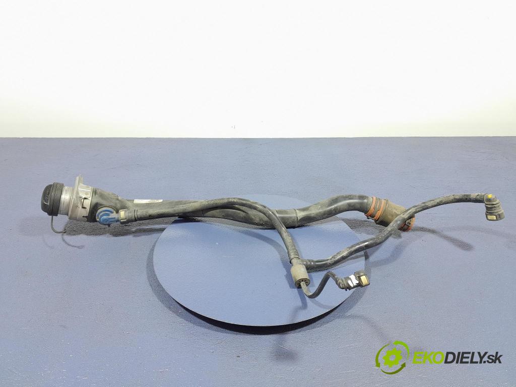 Porsche Cayman 2016 Nalievacie hrdlo: paliva 99120104406