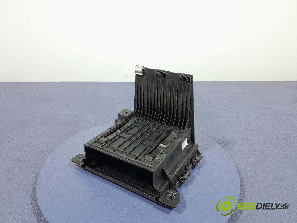 Porsche Cayman 2016 kryt Plast: Interiéry: 991555775XX