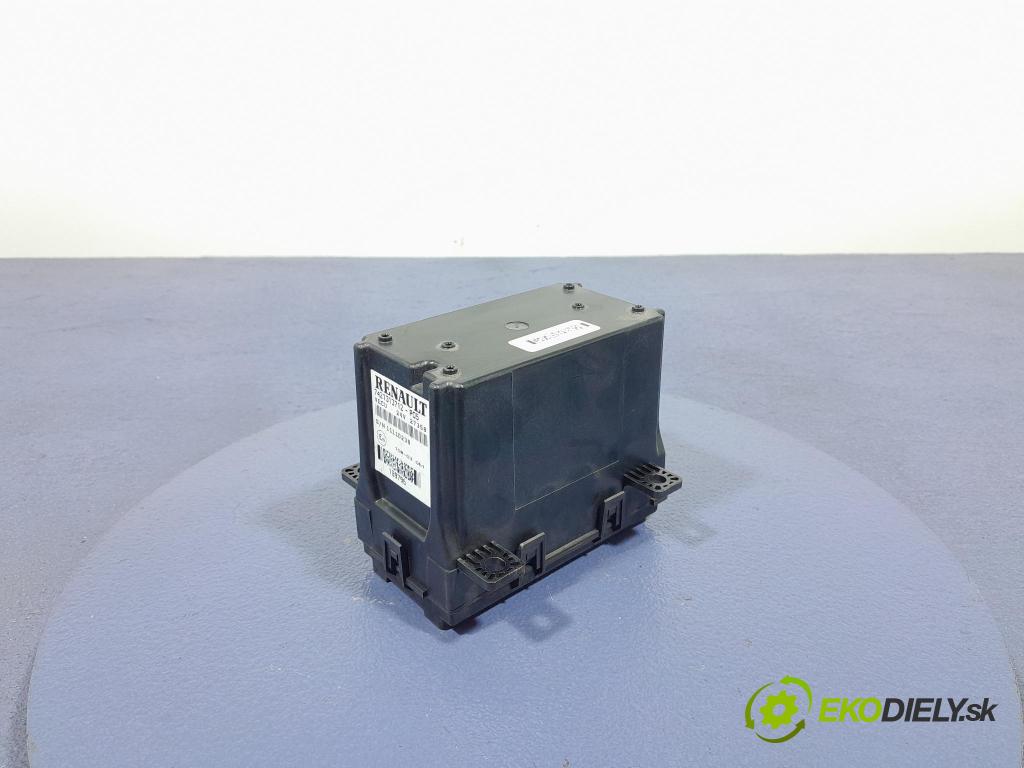 Renault Midlum 2011 riadiaca jednotka 7421313712