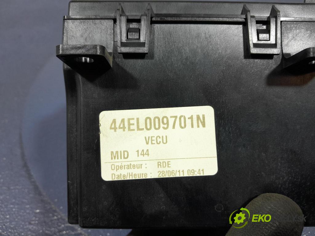 Renault Midlum 2011 riadiaca jednotka 7421313712