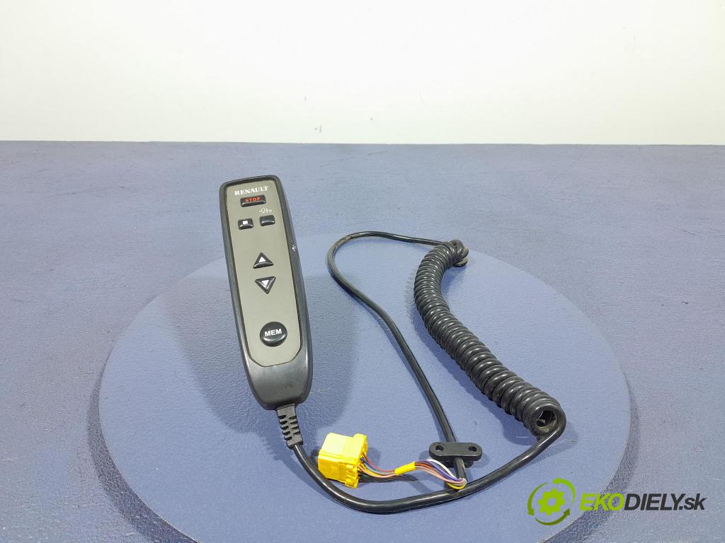 Renault Midlum 2011 riadiaca jednotka 7420756755