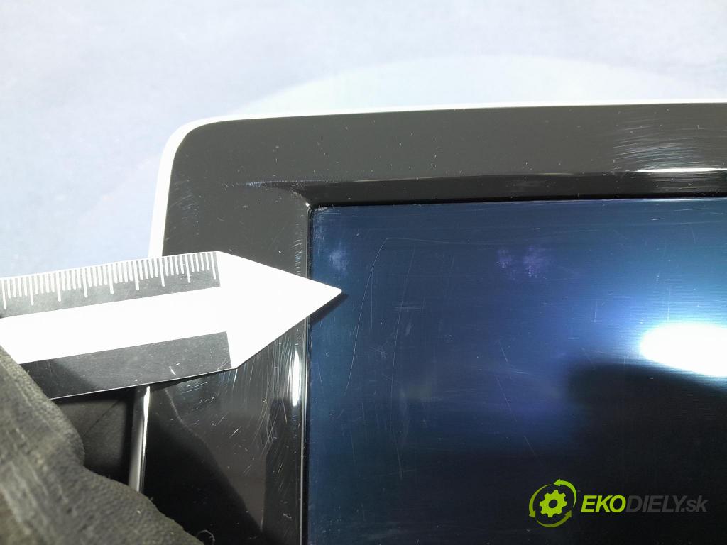 Mercedes A-klasa 2014 Zobrazit: Rádio: / GPS A2469001206