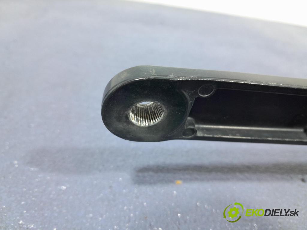 Porsche Cayman 2016 Rameno: Stierače: Predné 99162812102