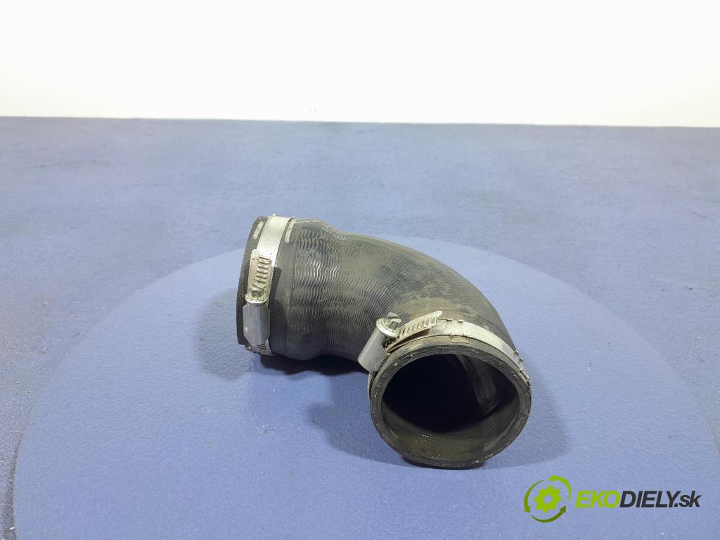 Porsche Cayman 2016 rúrka Vzduch: 982129498E