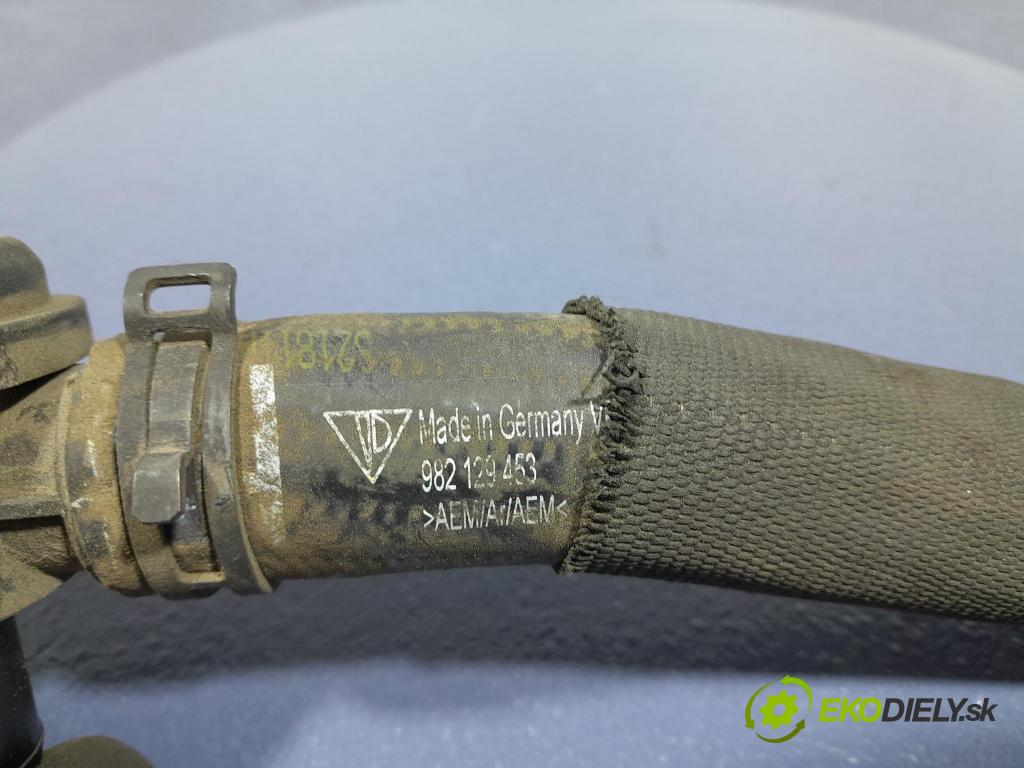 Porsche Cayman 2016 rúrka Chladič: 982129453