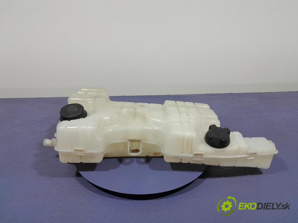 Renault Midlum 2011 nádržka Kompenzačné: 2031558