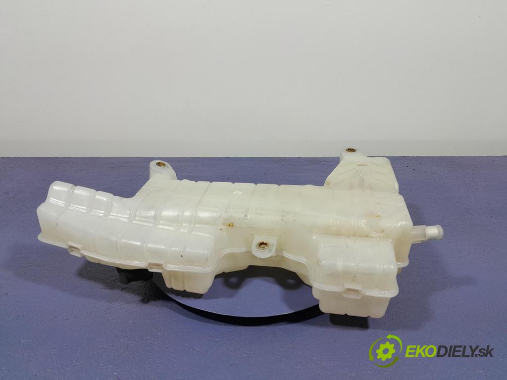 Renault Midlum 2011 nádržka Kompenzačné: 2031558