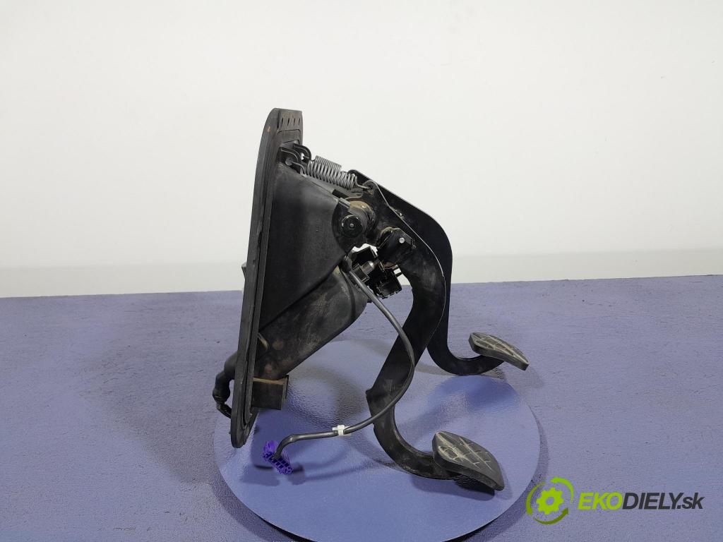 Renault Midlum 2011 pedále 7421344619