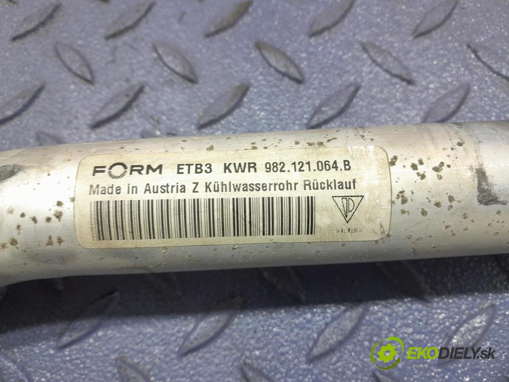 Porsche Cayman 2016 rúrka Chladič: 982121064B