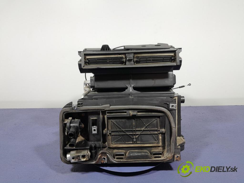 Renault Midlum 2011 radiátor 7421175390