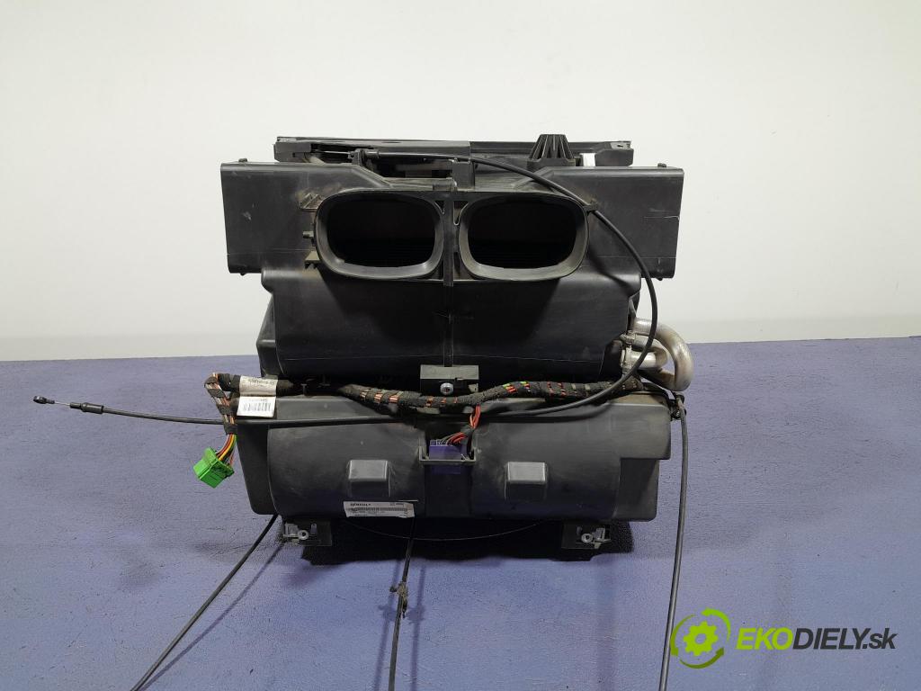 Renault Midlum 2011 radiátor 7421175390