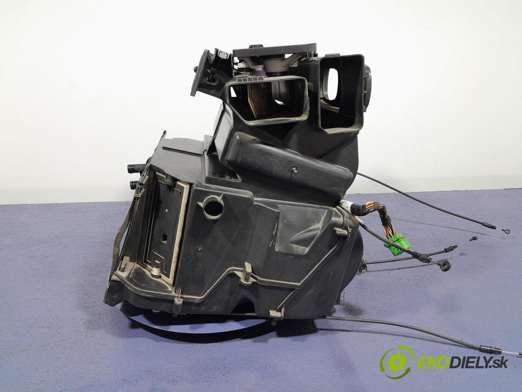 Renault Midlum 2011 radiátor 7421175390