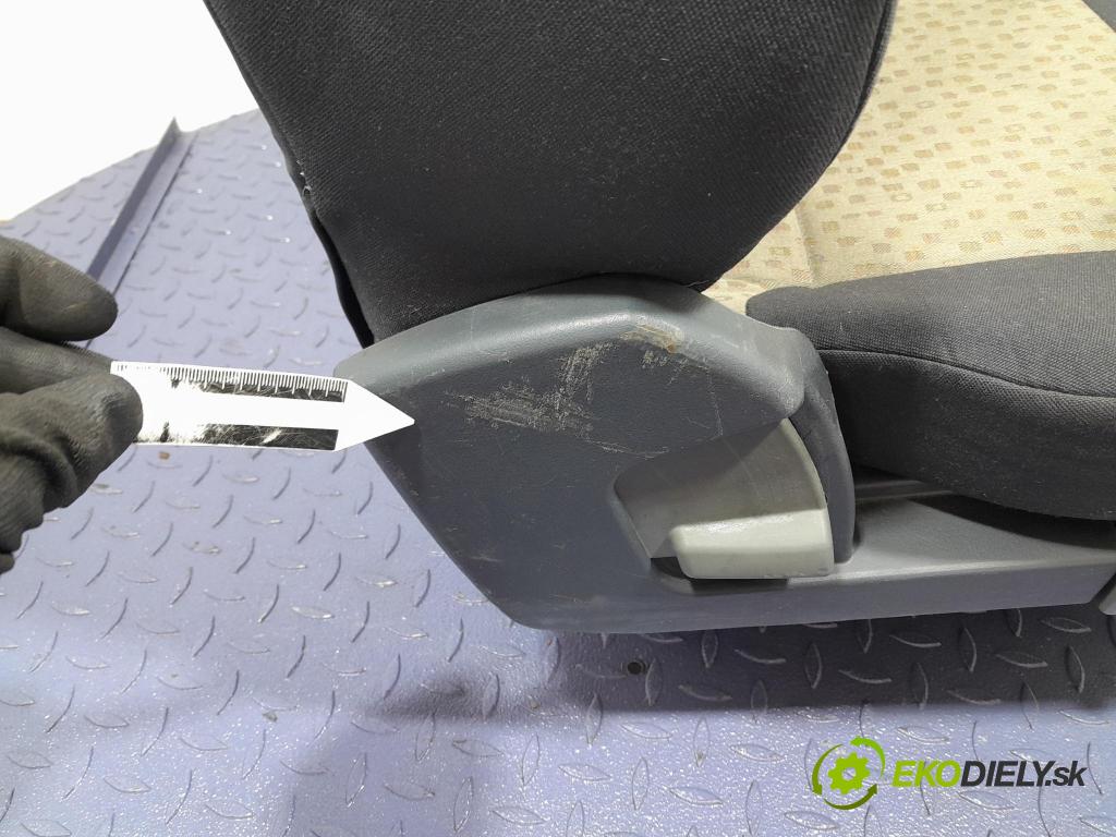 Renault Midlum 2011 Sedačka spolujazdca