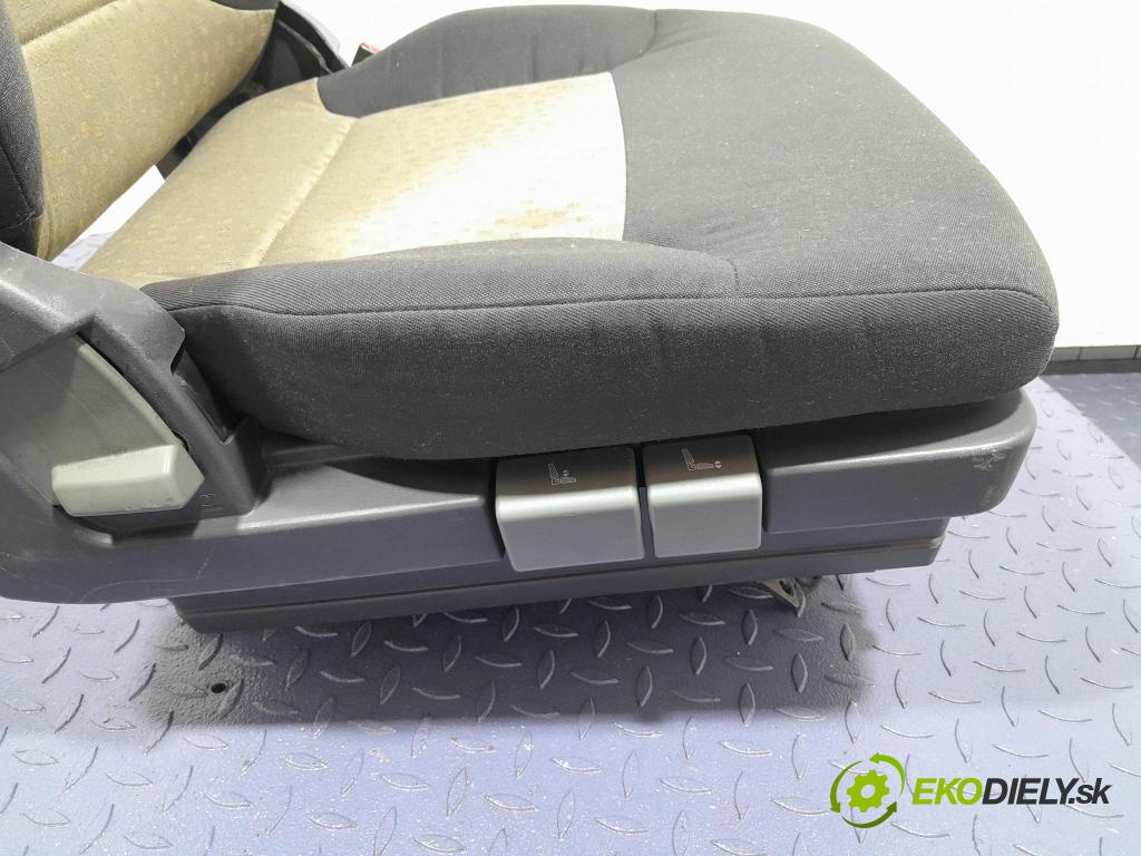 Renault Midlum 2011 Sedačka spolujazdca