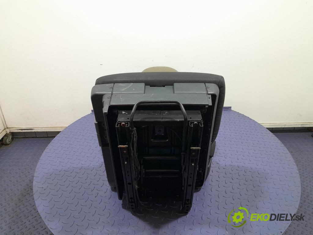 Renault Midlum 2011 Sedačka spolujazdca 