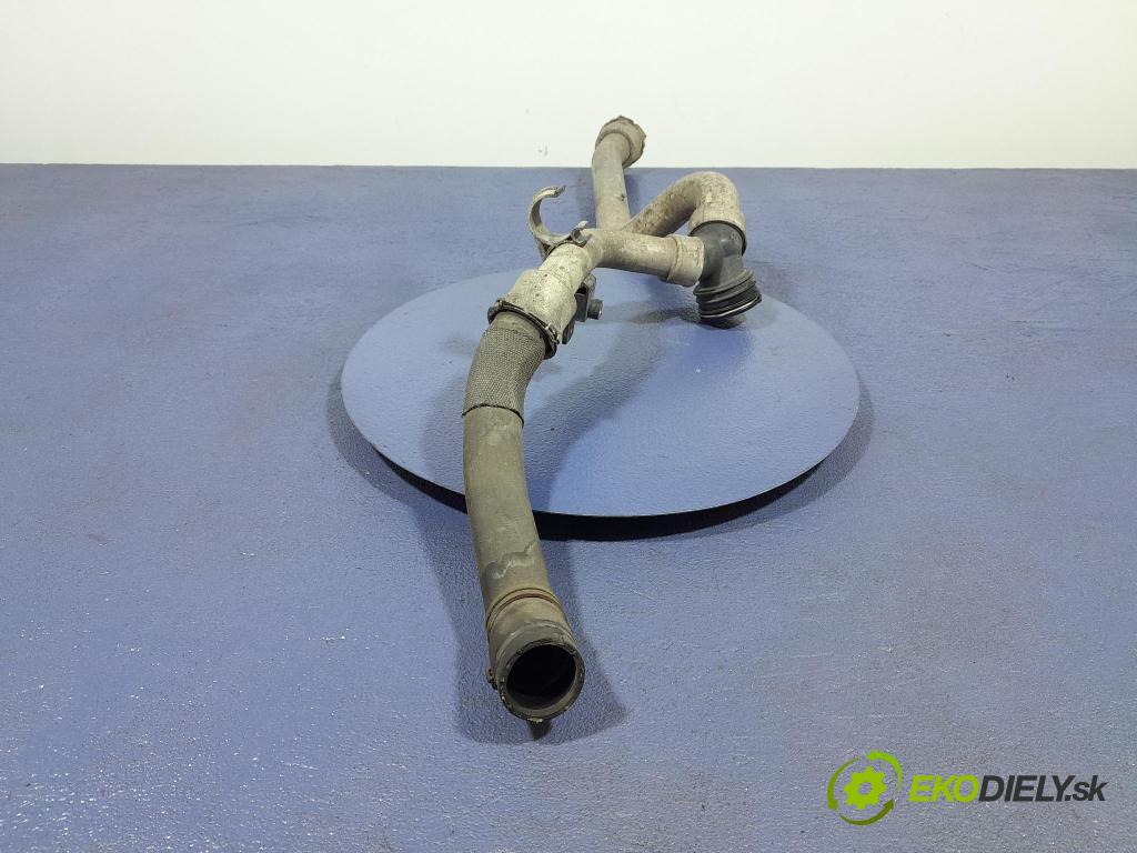 Porsche Cayman 2016 rúrka Chladič: 99110675203