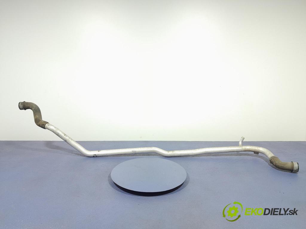 Porsche Cayman 2016 trubka Chladič: 982121050