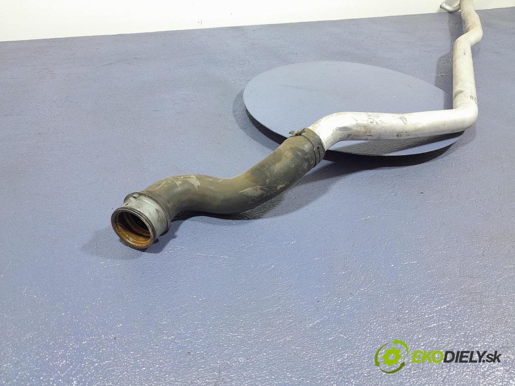 Porsche Cayman 2016 trubka Chladič: 982121050