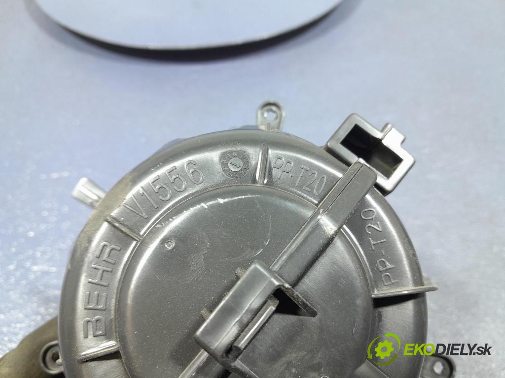 Porsche Cayman 2016 ventilátor Vzduch: 