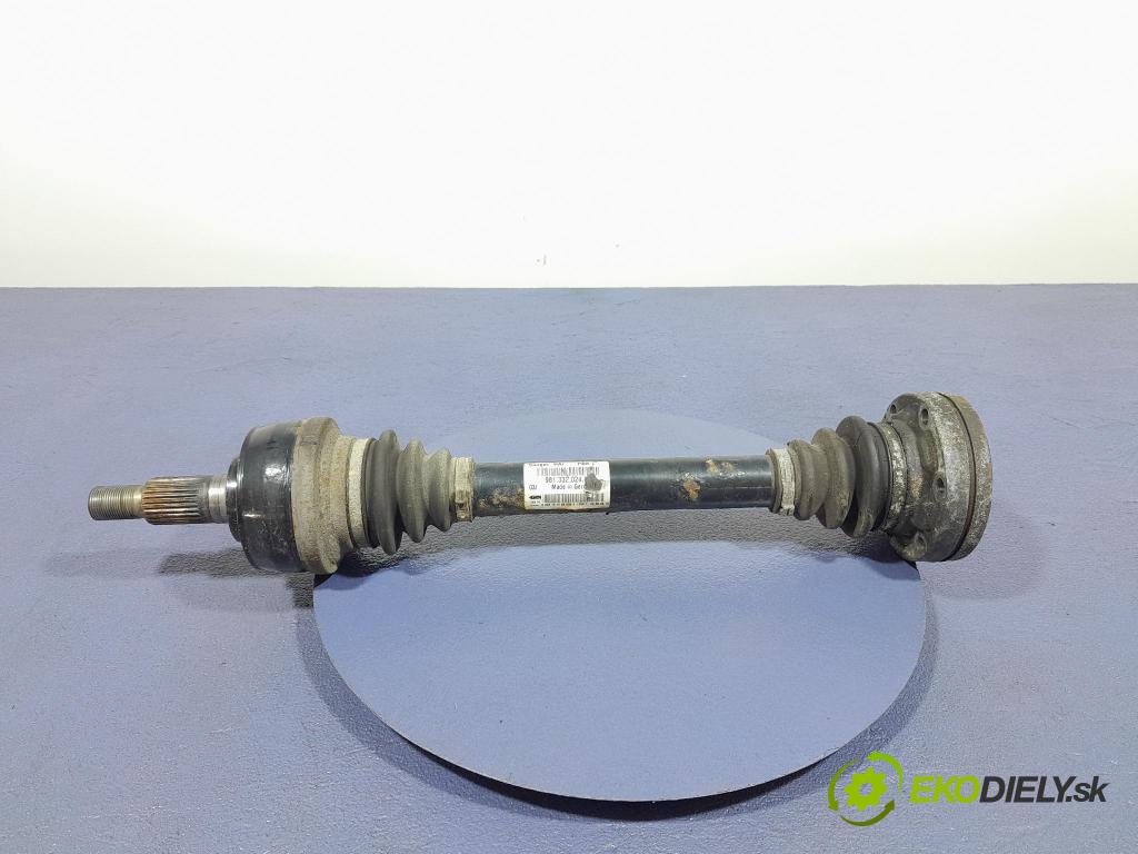 Porsche Cayman 2016 poloos Prava: zad 98133202460