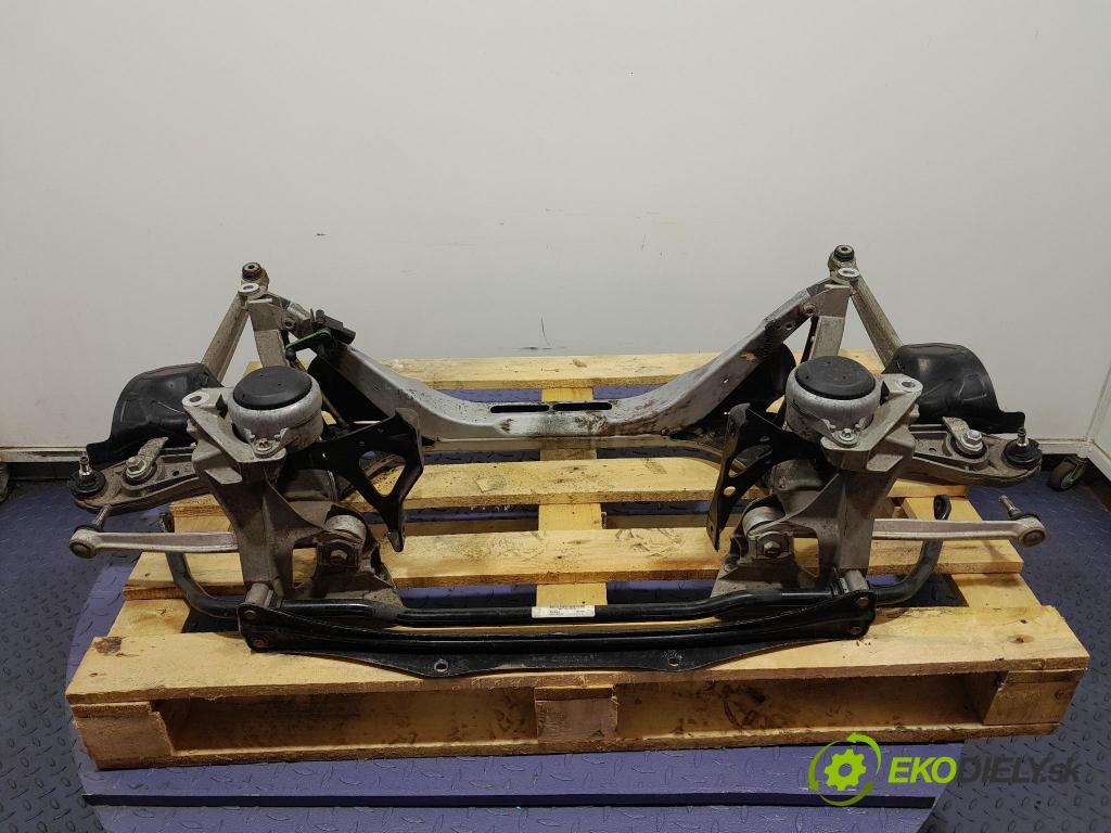 Porsche Cayman 2016 výstuha Pozastavenia: zad