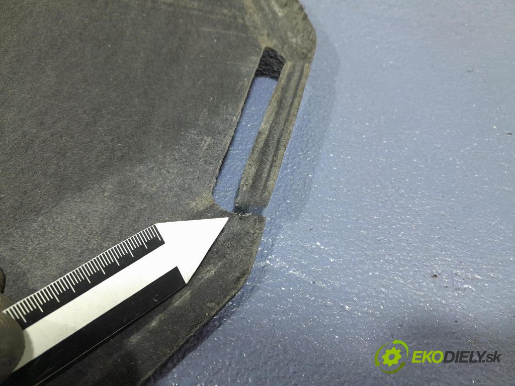 Porsche Cayman 2016 kryt Plast: podvozek: 99150460300