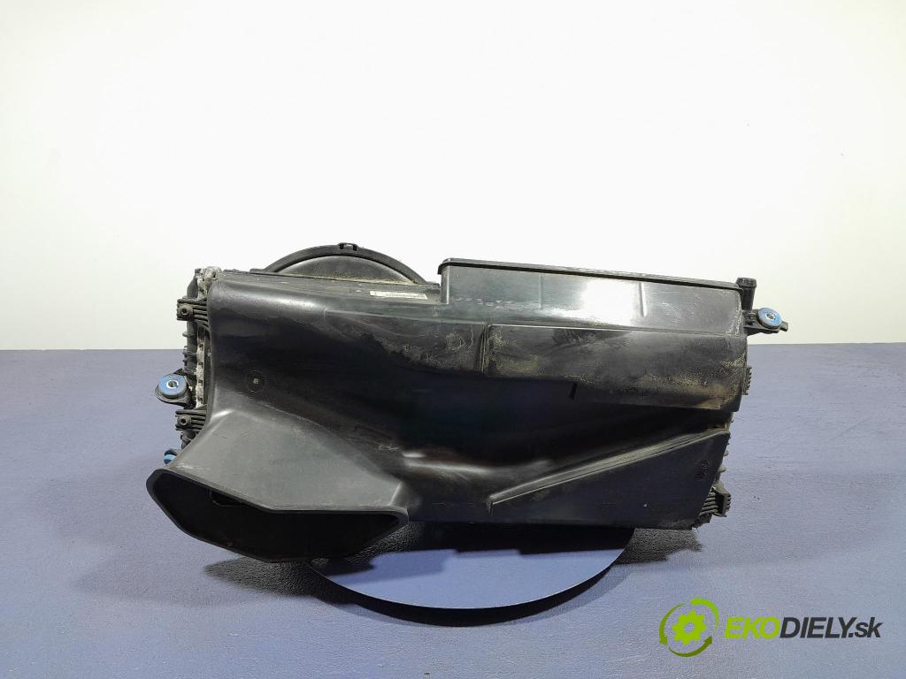 Porsche Cayman 2016 chladič Voda: 982121254A