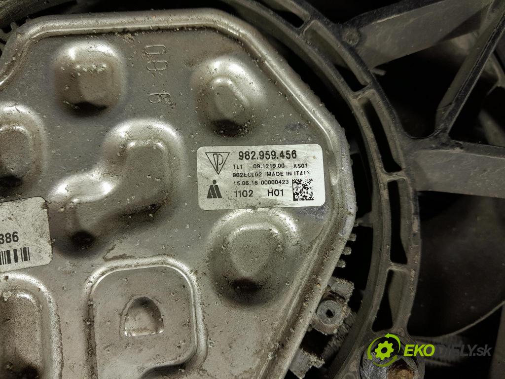 Porsche Cayman 2016 chladič Voda: 982121254