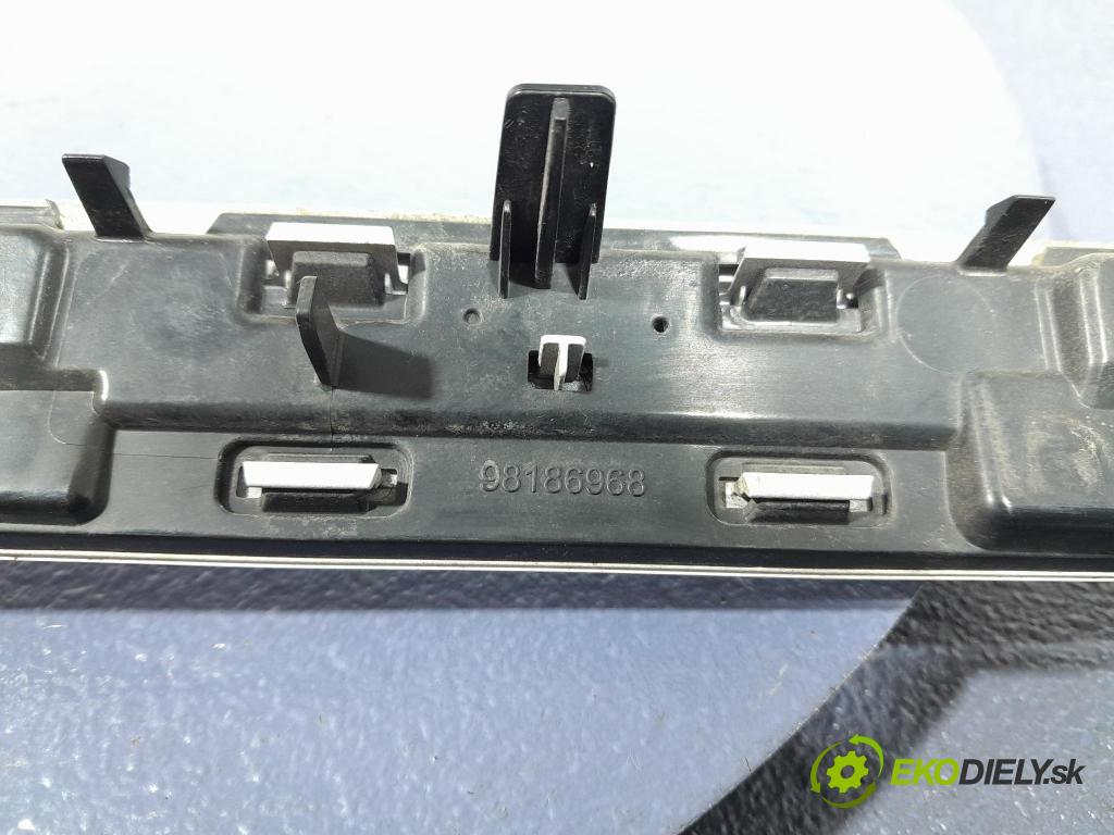 Opel Combo 2023 lišta Dekoratívne: 98186968