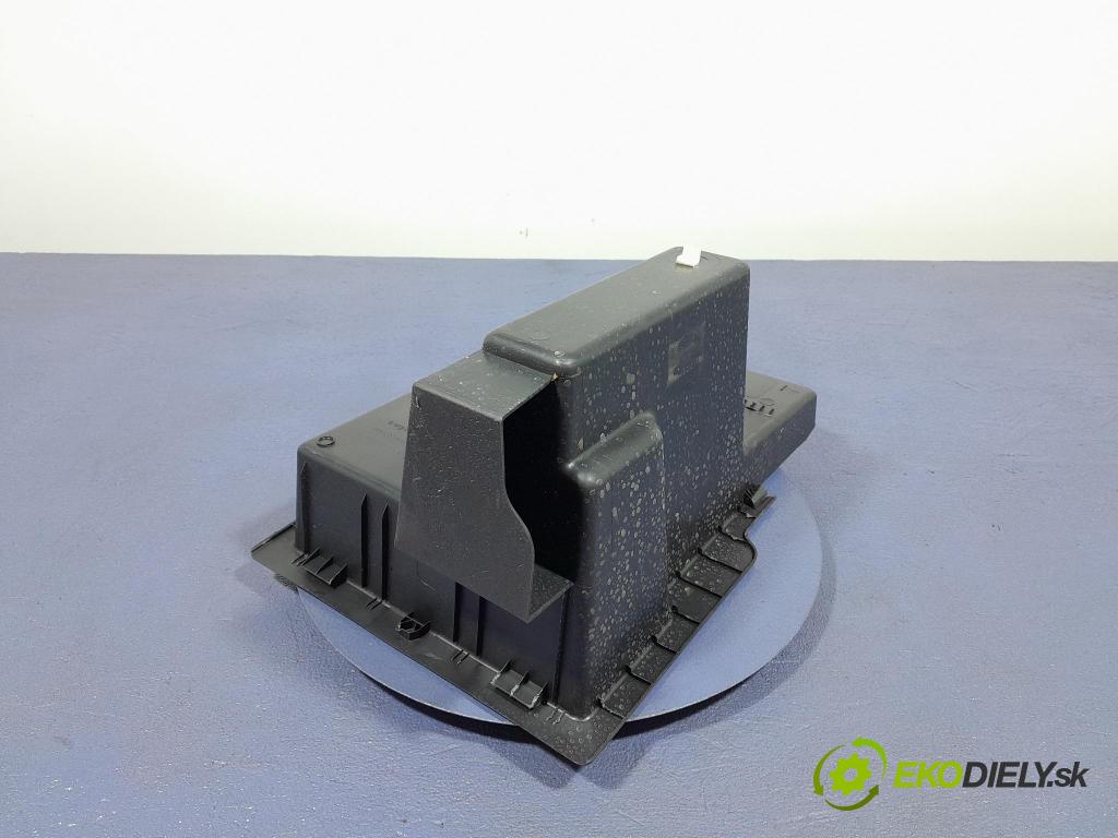 Opel Combo 2023 kastlík 8910038000