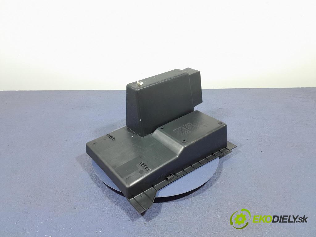 Opel Combo 2023 kastlík 8910038000