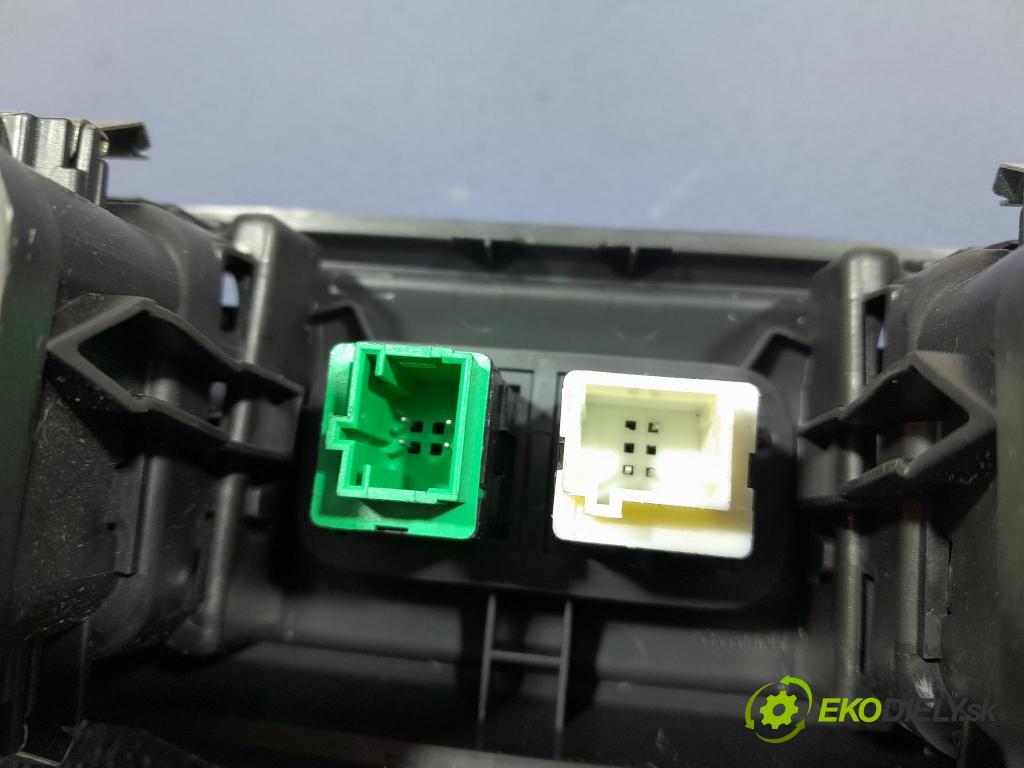 Opel Combo 2023 GRIDS: Prúd vzduchu: Vzduch: MOU022342