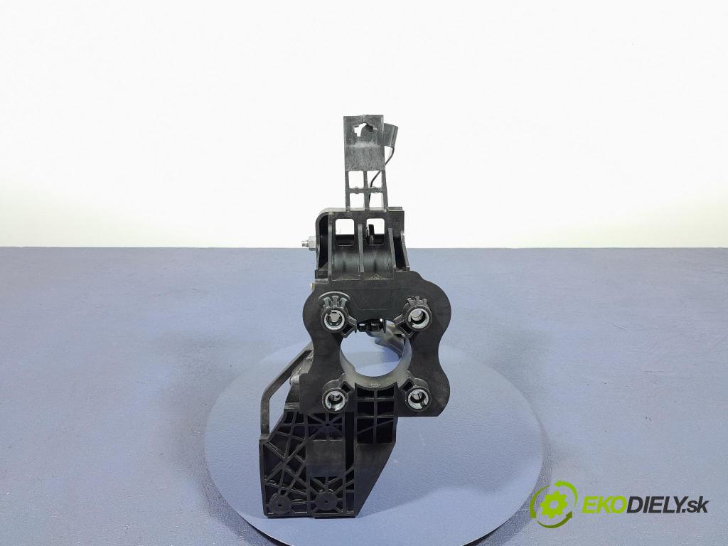 Opel Combo 2023 pedále 9816152180