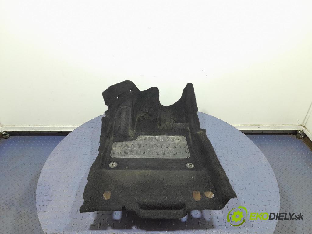 Opel Combo 2023 koberec do auta 98366945ZD