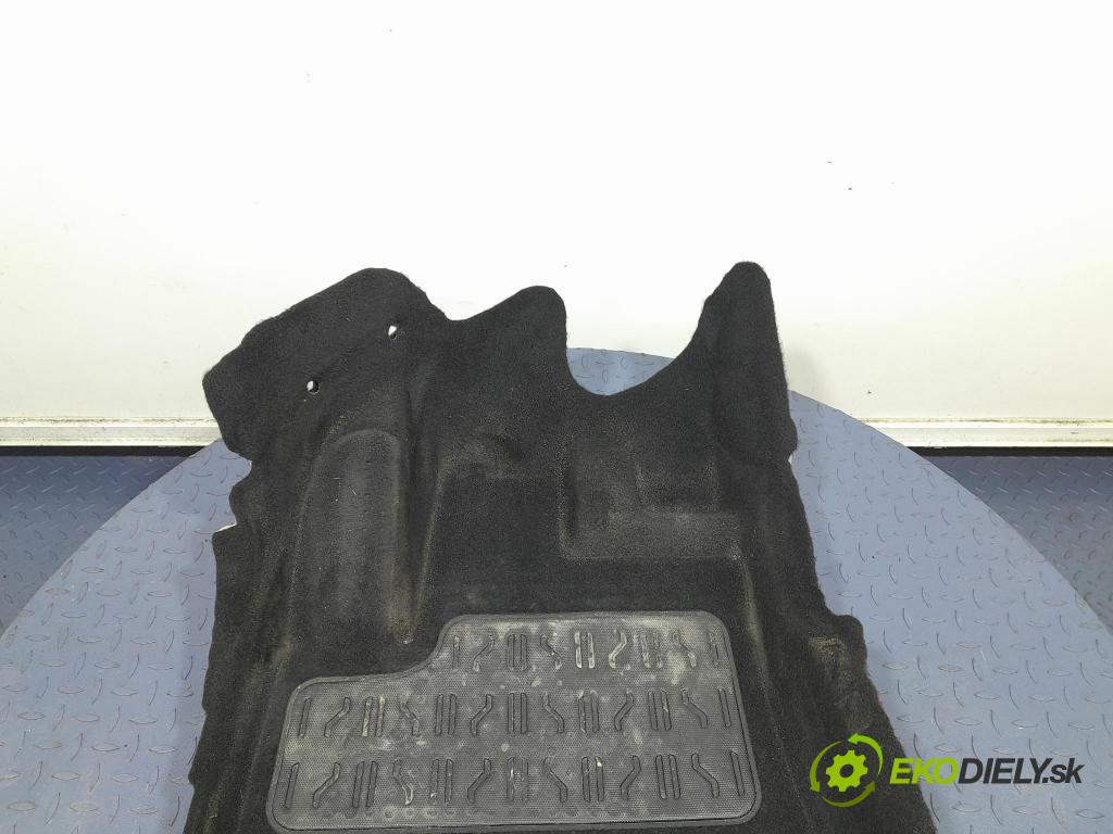 Opel Combo 2023 koberec do auta 98366945ZD