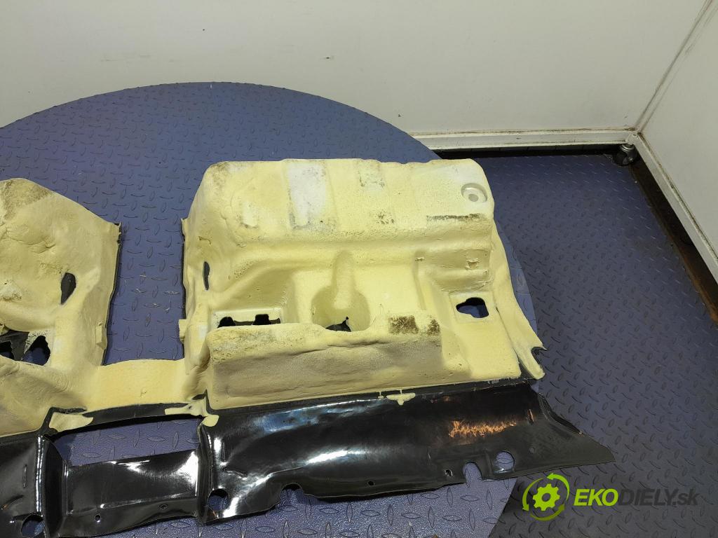 Opel Combo 2023 koberec do auta 98173933ZD