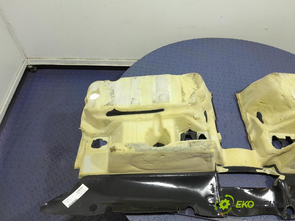 Opel Combo 2023 koberec do auta 98173933ZD