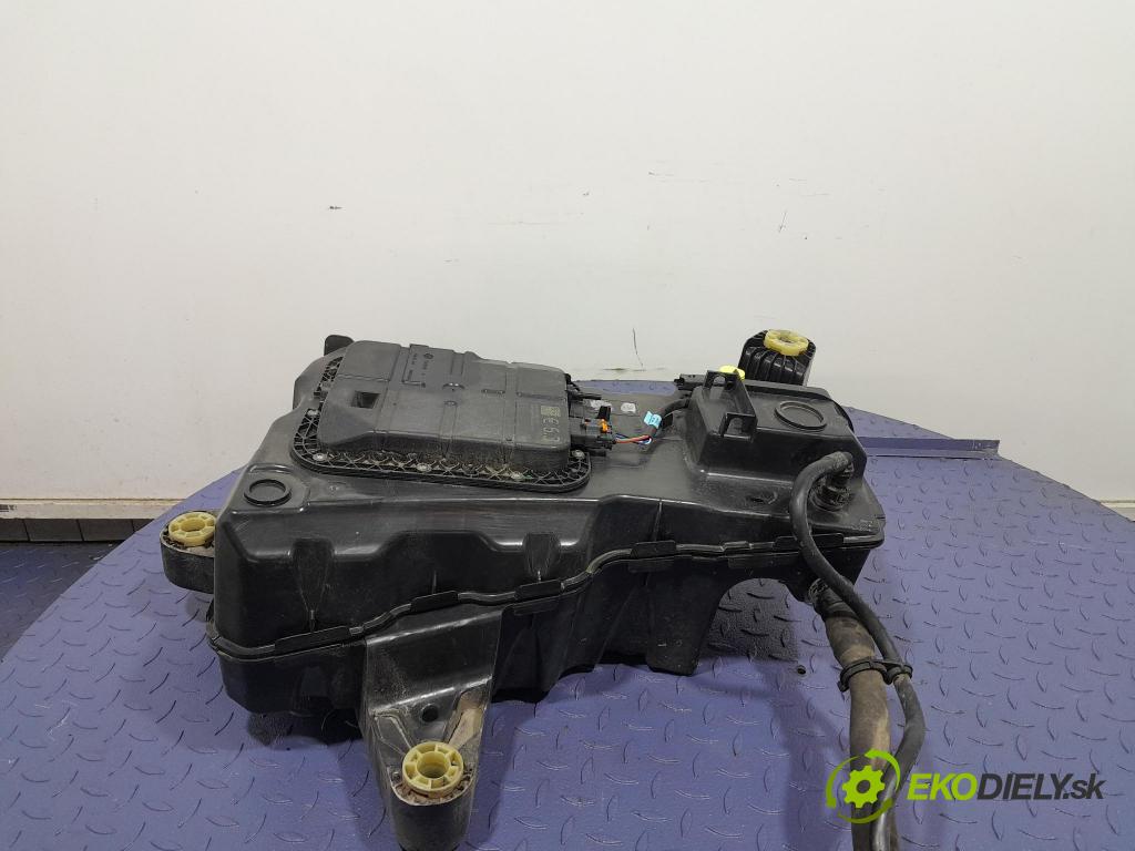 Opel Combo 2023 Nádrž: AdBlue: 9832421480