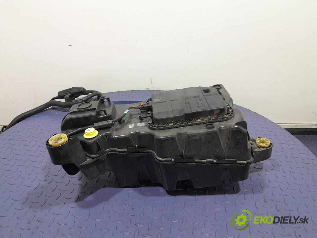 Opel Combo 2023 Nádrž: AdBlue: 9832421480