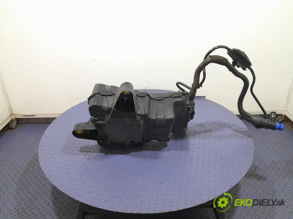 Opel Combo 2023 Nádrž: AdBlue: 9832421480