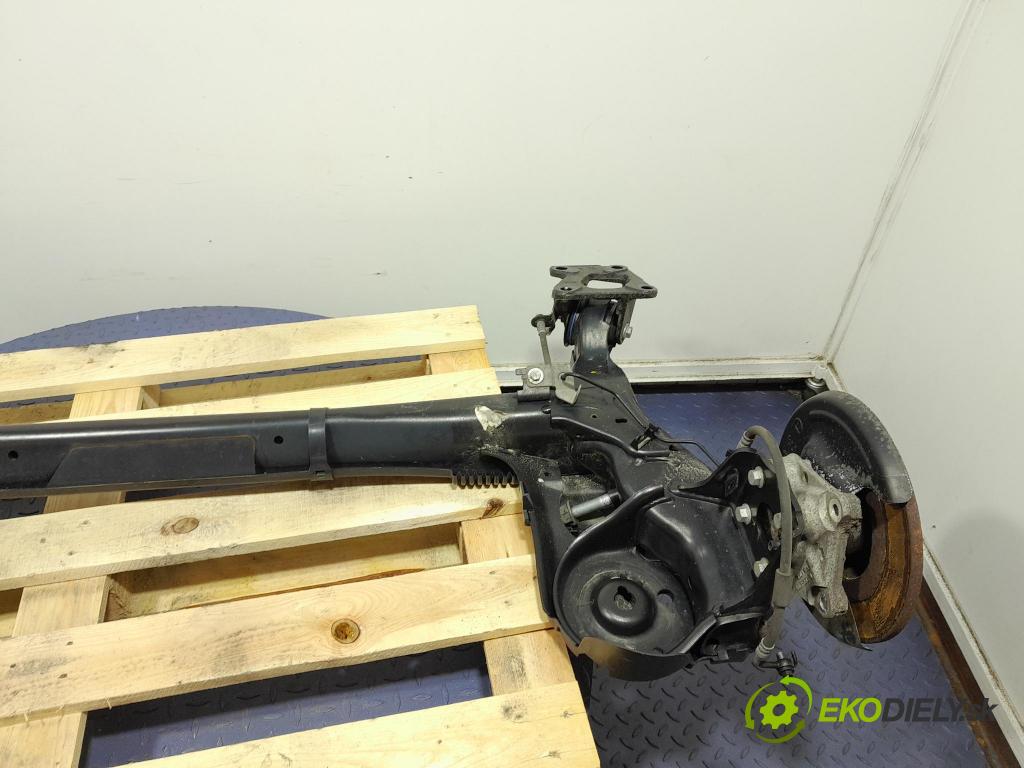 Opel Combo 2023 výstuha Pozastavenia: zad